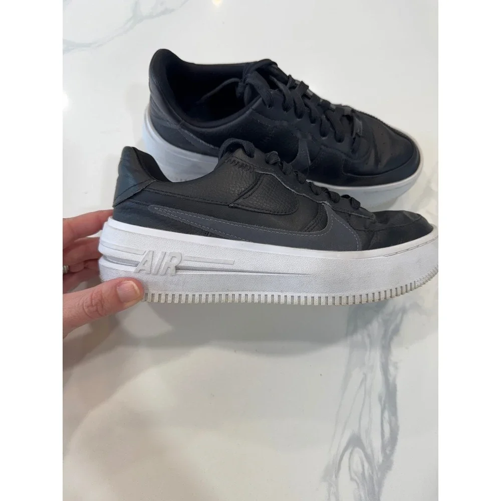Nike Air Force 1 Platform Sneakers Size 7 Black Women's AF1 DJ9946 001